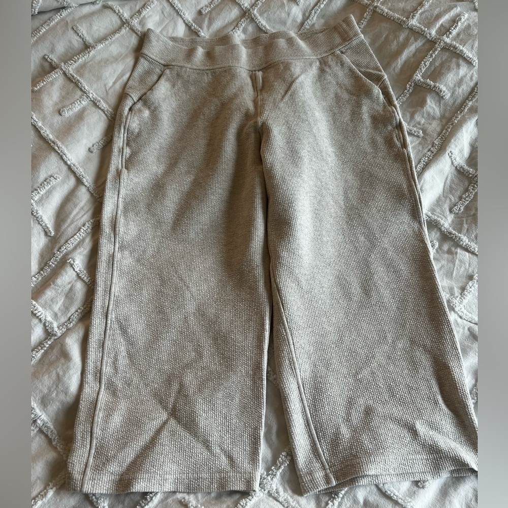 Rubbed straight leg super high rise crop - Lululemon